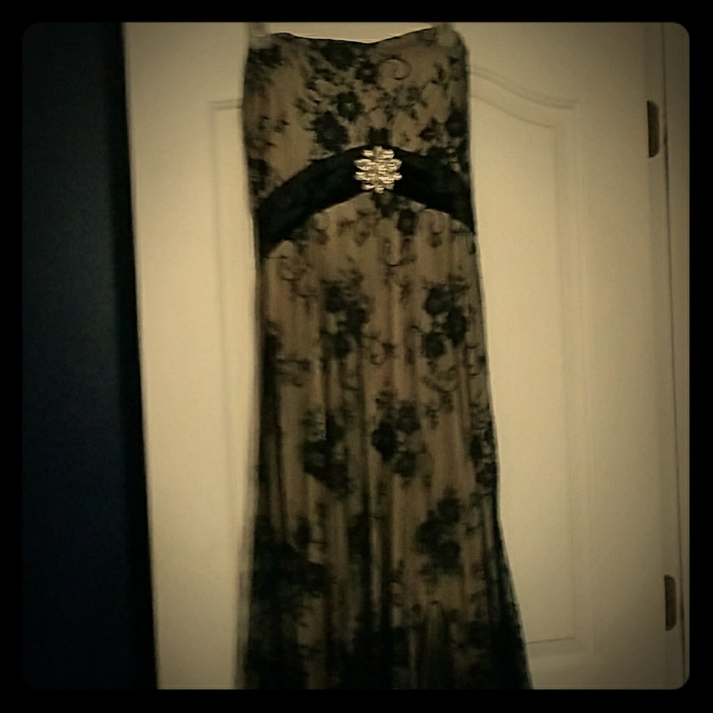 Lacey prom dress